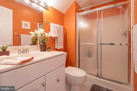 Bath - 106 Pine Forest Dr, Berlin, MD 21811 photo 8 of 9
