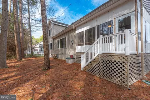 Exterior - 106 Pine Forest Dr, Berlin, MD 21811 photo 8 of 10