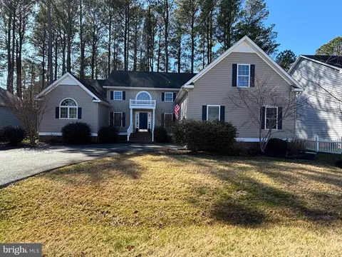 Exterior - 106 Pine Forest Dr, Berlin, MD 21811 photo 2 of 10