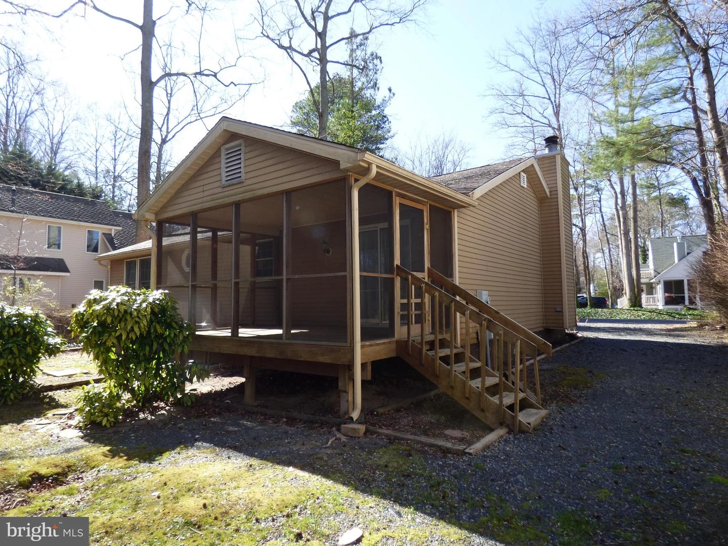Exterior - 37 Windjammer Rd, Berlin, MD 21811 photo 6 of 10