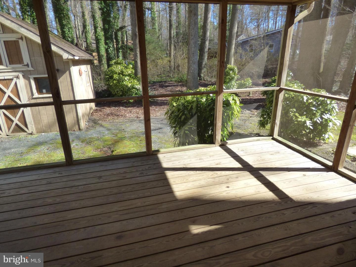 Exterior - 37 Windjammer Rd, Berlin, MD 21811 photo 3 of 10