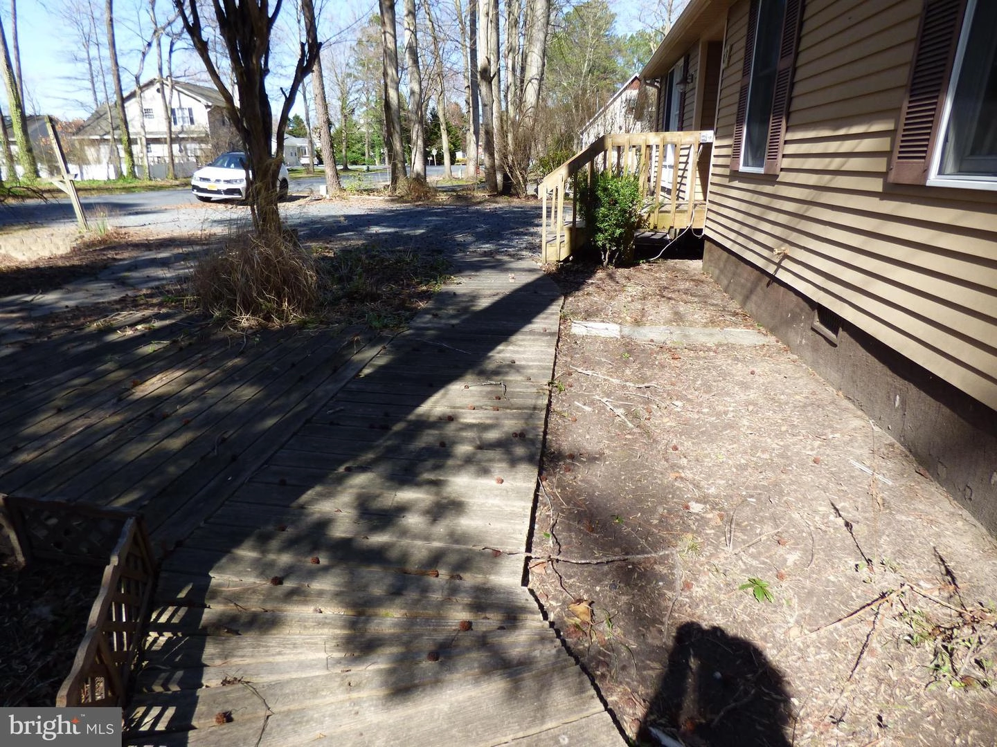 Exterior - 37 Windjammer Rd, Berlin, MD 21811 photo 7 of 10