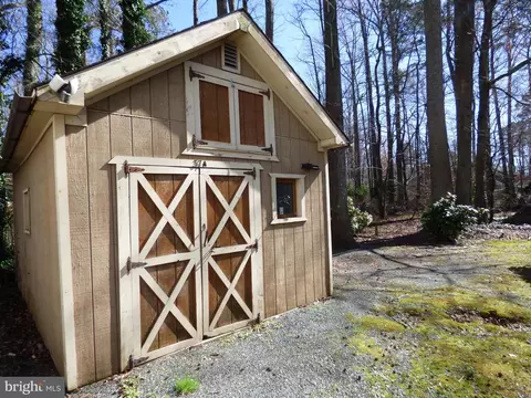 Exterior - 37 Windjammer Rd, Berlin, MD 21811 photo 10 of 10
