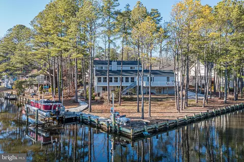 8 Portage Ct, Berlin, MD 21811