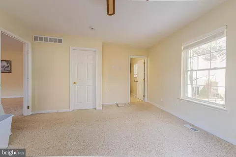 Entry Way - 8 Portage Ct, Berlin, MD 21811 photo 5 of 5