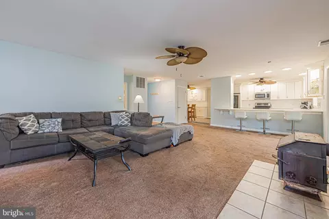 Living - 8 Portage Ct, Berlin, MD 21811 photo 1 of 1