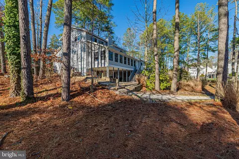 Exterior - 8 Portage Ct, Berlin, MD 21811 photo 4 of 14