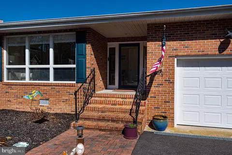 Exterior - 33 Battersea Rd, Berlin, MD 21811 photo 3 of 3