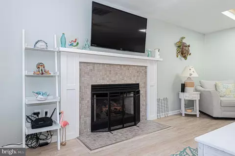 Living - 33 Battersea Rd, Berlin, MD 21811 photo 7 of 7
