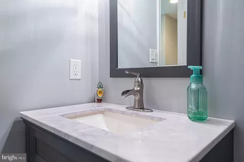 Bath - 33 Battersea Rd, Berlin, MD 21811 photo 6 of 6