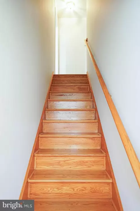 Entry Way - 209 Henrys Mill Dr, Berlin, MD 21811 photo 13 of 18