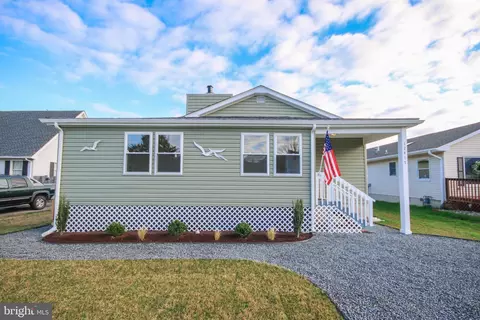 12415 W Torquay Rd, Ocean City, MD 21842