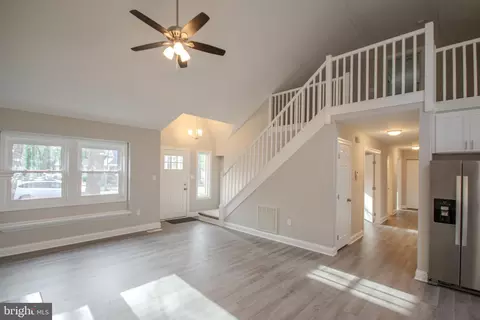 Entry Way - 12 Footbridge Trl, Berlin, MD 21811 photo 4 of 18