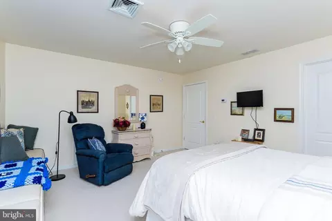 Bedroom - 11 Freeport Ln, Berlin, MD 21811 photo 4 of 17