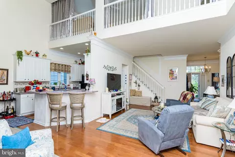 Living - 11 Freeport Ln, Berlin, MD 21811 photo 10 of 18
