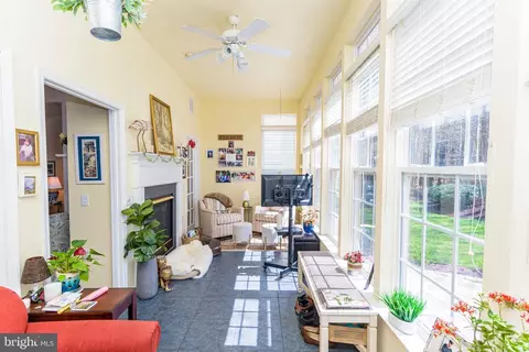 Living - 11 Freeport Ln, Berlin, MD 21811 photo 17 of 18