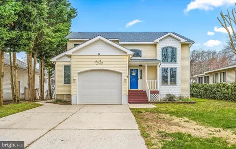 Exterior - 9 Sandpiper Ln, Berlin, MD 21811 photo 1 of 16