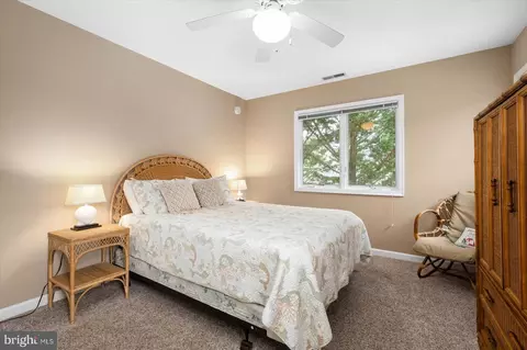 Bedroom - 9 Sandpiper Ln, Berlin, MD 21811 photo 5 of 12