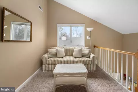 Living - 9 Sandpiper Ln, Berlin, MD 21811 photo 7 of 7