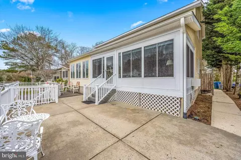 Exterior - 9 Sandpiper Ln, Berlin, MD 21811 photo 10 of 16