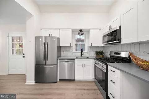 Kitchen - 41 Ocean Pkwy, Ocean Pines, MD 21811 photo 2 of 5