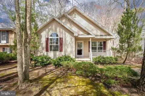 77 Camelot Cir, Berlin, MD 21811