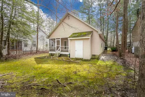 Exterior - 77 Camelot Cir, Berlin, MD 21811 photo 4 of 7