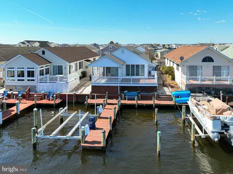 194 Pine Tree Rd, Ocean City, MD 21842