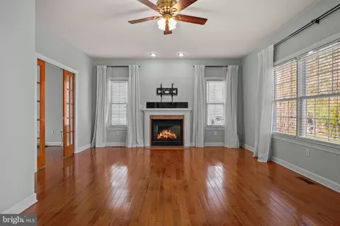 Living - 135 Pine Forest Dr, Berlin, MD 21811 photo 4 of 5