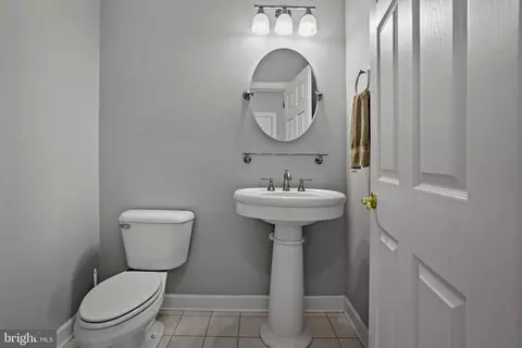Bath - 135 Pine Forest Dr, Berlin, MD 21811 photo 1 of 5