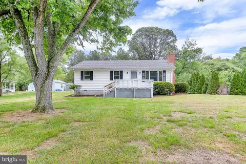 5805 Evergreen Ter, Snow Hill, MD 21863