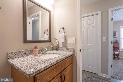 Bath - 3 Barnacle Ct, Berlin, MD 21811 photo 4 of 10