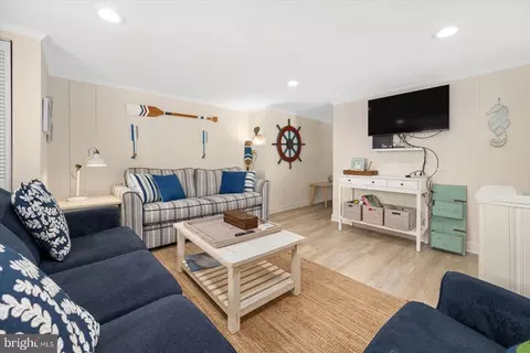 329 Robin Dr #202, Ocean City, MD 21842