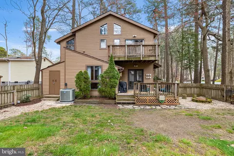 2 Bramblewood Dr, Berlin, MD 21811