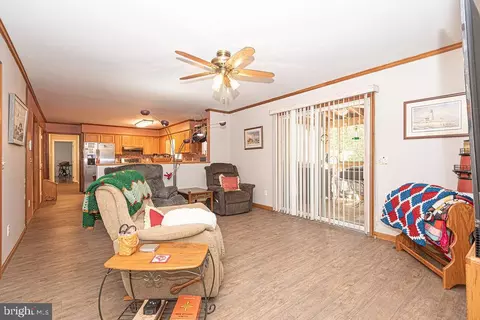 Living - 101 Seafarer Ln, Ocean Pines, MD 21811 photo 3 of 5
