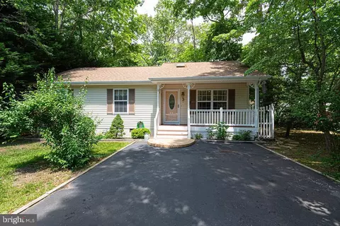 Exterior - 3 Evergreen Ct, Berlin, MD 21811 photo 1 of 17