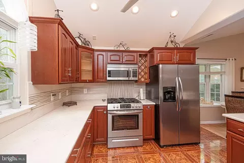 Kitchen - 3 Evergreen Ct, Berlin, MD 21811 photo 6 of 6