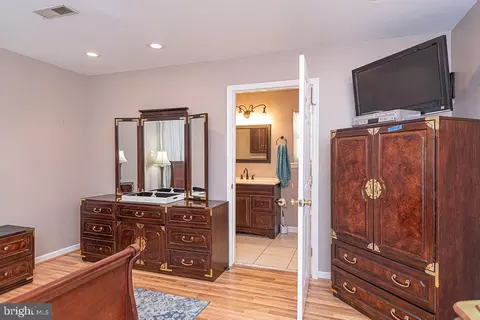 Bedroom - 3 Evergreen Ct, Berlin, MD 21811 photo 3 of 6