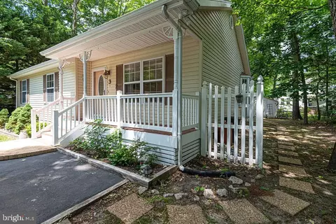 Exterior - 3 Evergreen Ct, Berlin, MD 21811 photo 6 of 17