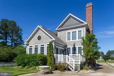 Exterior - 102 Park Side Cir, Berlin, MD 21811 photo 6 of 7