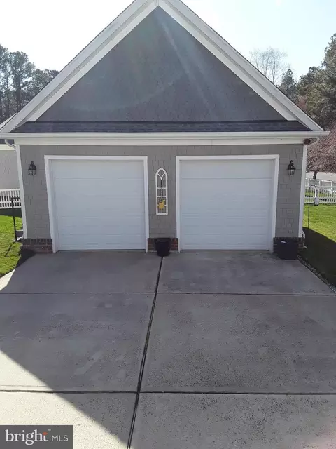 Exterior - 102 Park Side Cir, Berlin, MD 21811 photo 3 of 7
