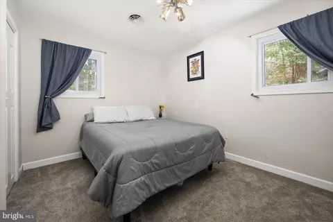 Bedroom - 854 Ocean Pkwy, Berlin, MD 21811 photo 4 of 6