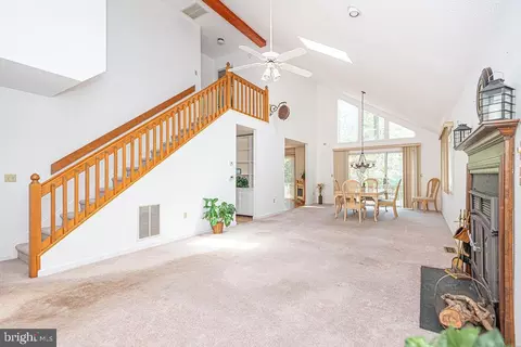 50 Ocean Pkwy, Ocean Pines, MD 21811