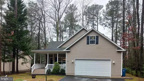 18 Harpoon Rd, Berlin, MD 21811
