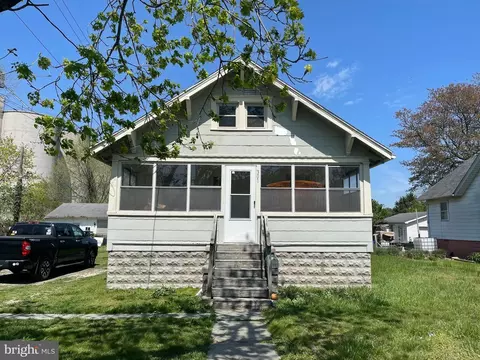 301 S Bay St, Snow Hill, MD 21863