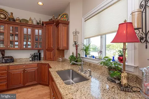 Kitchen - 23 Leigh Dr, Berlin, MD 21811 photo 7 of 10
