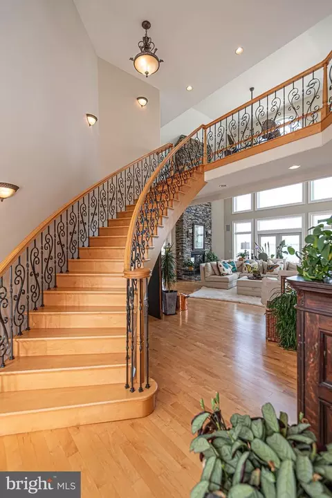 Entry Way - 23 Leigh Dr, Berlin, MD 21811 photo 5 of 31