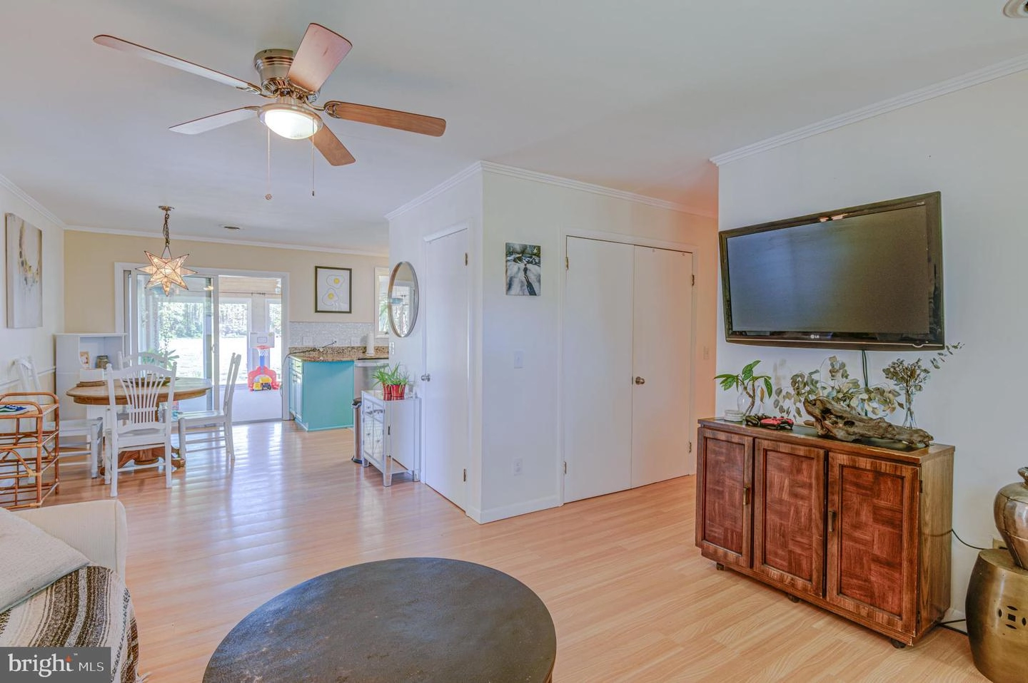 Living - 10518 Cathell Rd, Berlin, MD 21811 photo 3 of 4