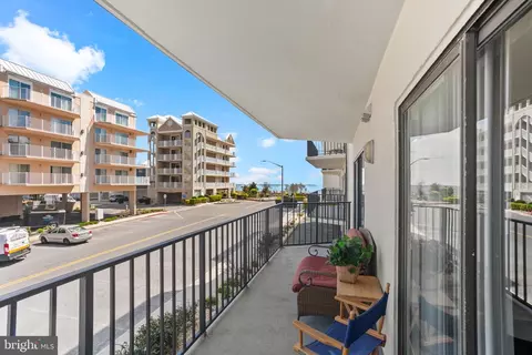 11 142nd St #106, Ocean City, MD 21842