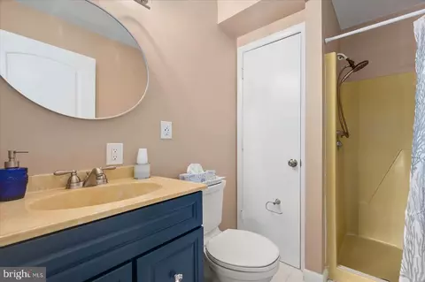 Bath - 29 Moonshell Dr, Berlin, MD 21811 photo 1 of 3